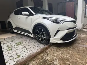 Toyota CHR NGX 10 2018 SUV (Used)