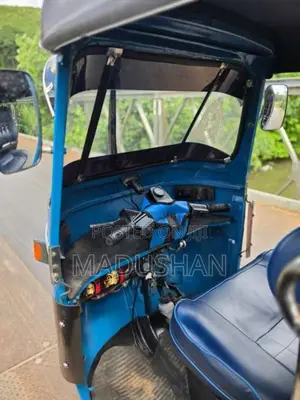 Bajaj 4 Stroke 2008 Three Wheel (Used)