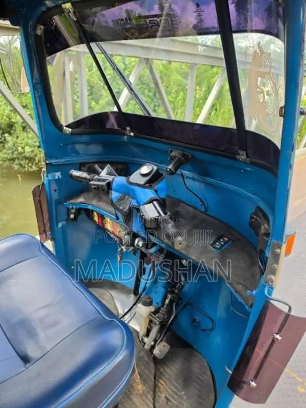 Bajaj 4 Stroke 2008 Three Wheel (Used)