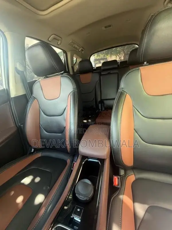 DFSK GLORY 580 2022 SUV (Used)