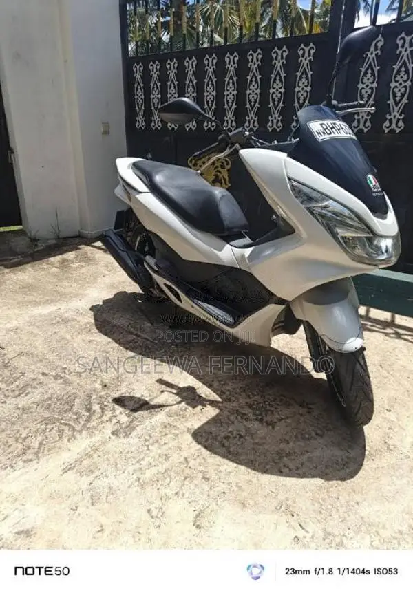 Honda PCX 125 2018 Motorbike (Used)