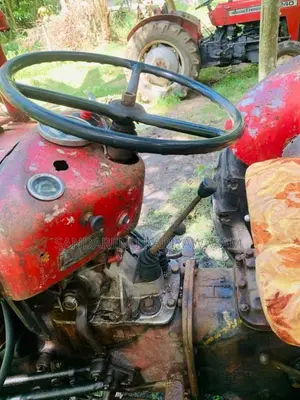 IHI 533 1980 Tractor (Used)