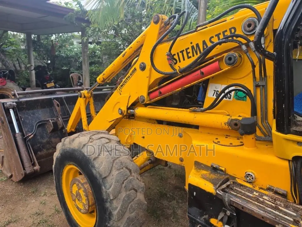 JCB 12 2000 Heavy-Duty (Used)