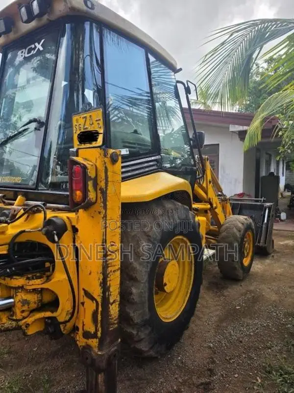 JCB 12 2000 Heavy-Duty (Used)