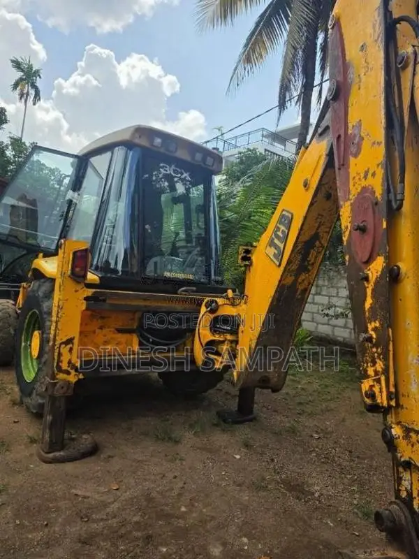 JCB 12 2000 Heavy-Duty (Used)
