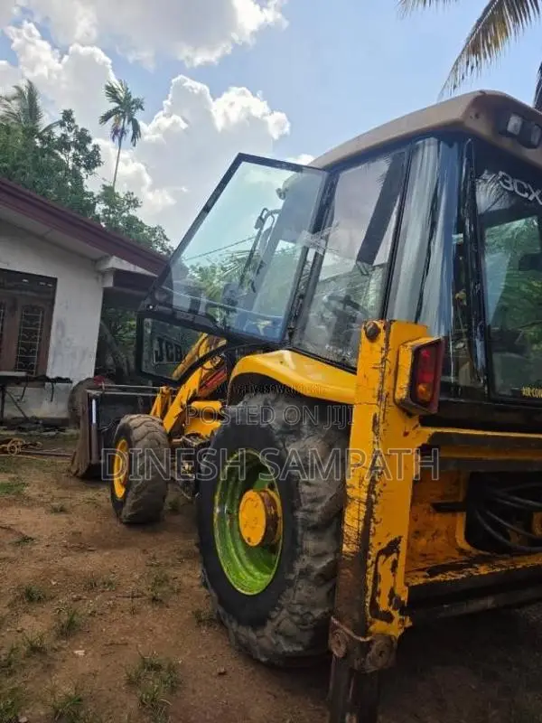 JCB 12 2000 Heavy-Duty (Used)