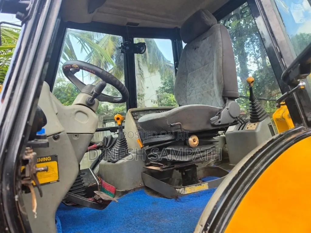 JCB 12 2000 Heavy-Duty (Used)