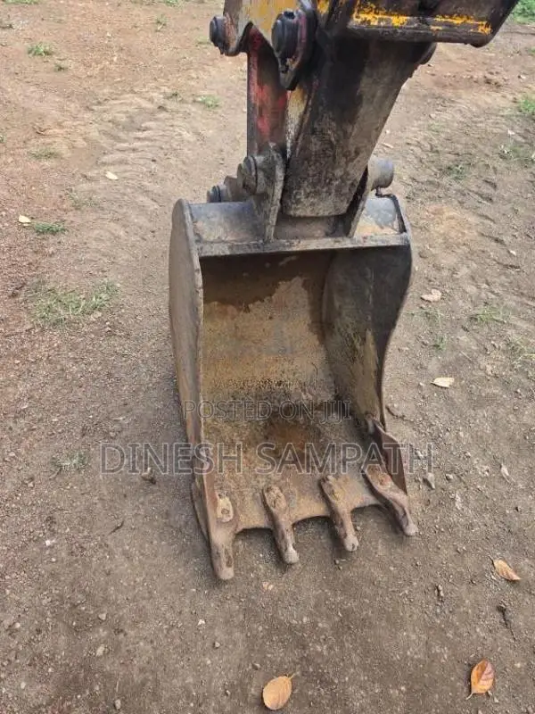 JCB 12 2000 Heavy-Duty (Used)