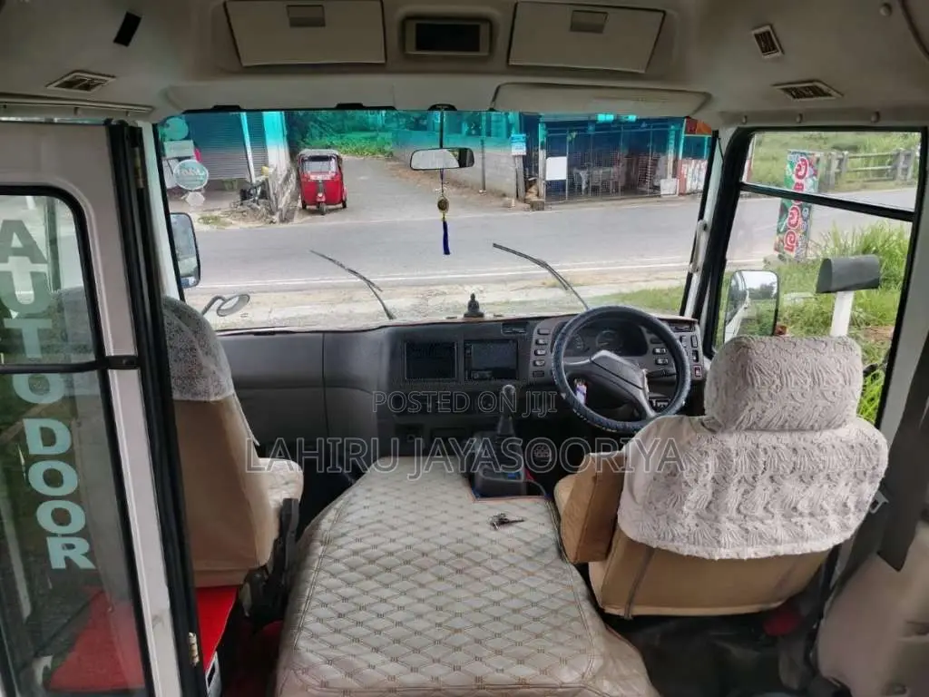 Mitsubishi Rosa 2012 Bus (Used)