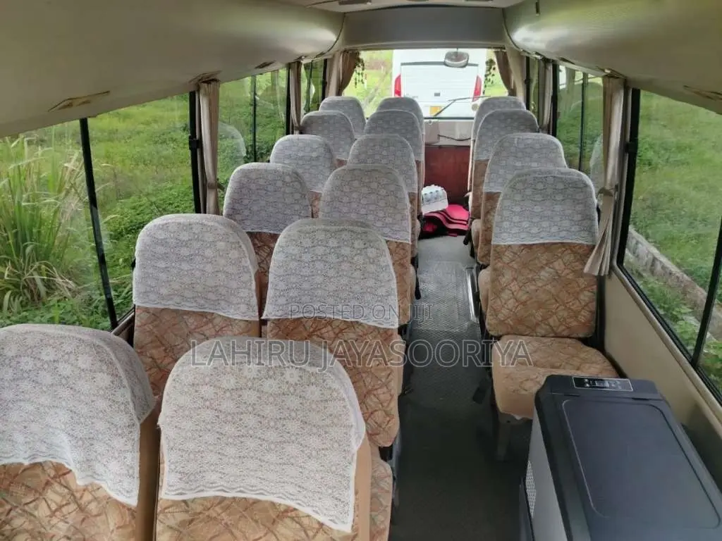 Mitsubishi Rosa 2012 Bus (Used)