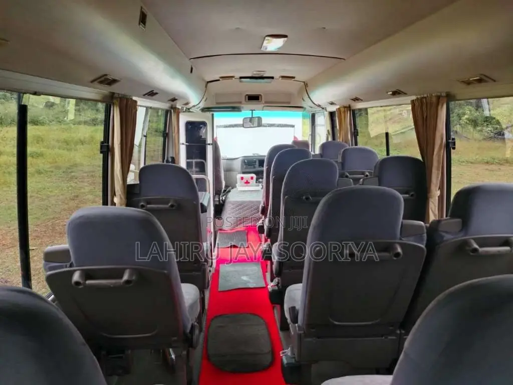 Mitsubishi Rosa 2011 Bus (Used)