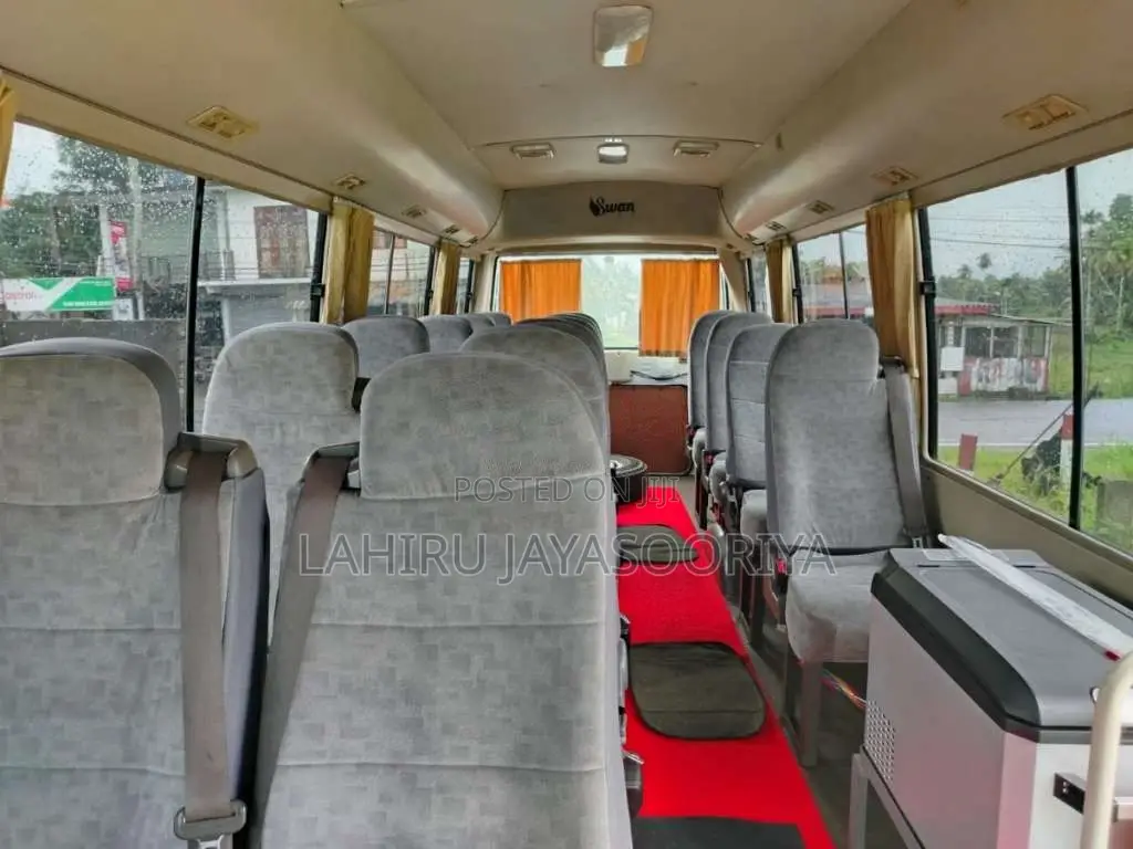 Mitsubishi Rosa 2011 Bus (Used)