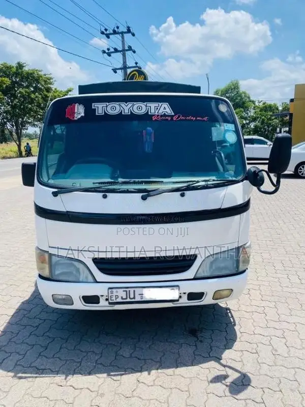 Toyota CrewCab 2005 Crew Cab (Used)