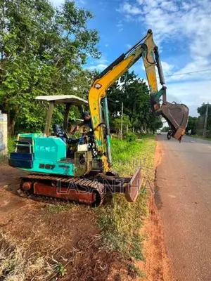Yanmar B37 2019 Heavy-Duty (Used)