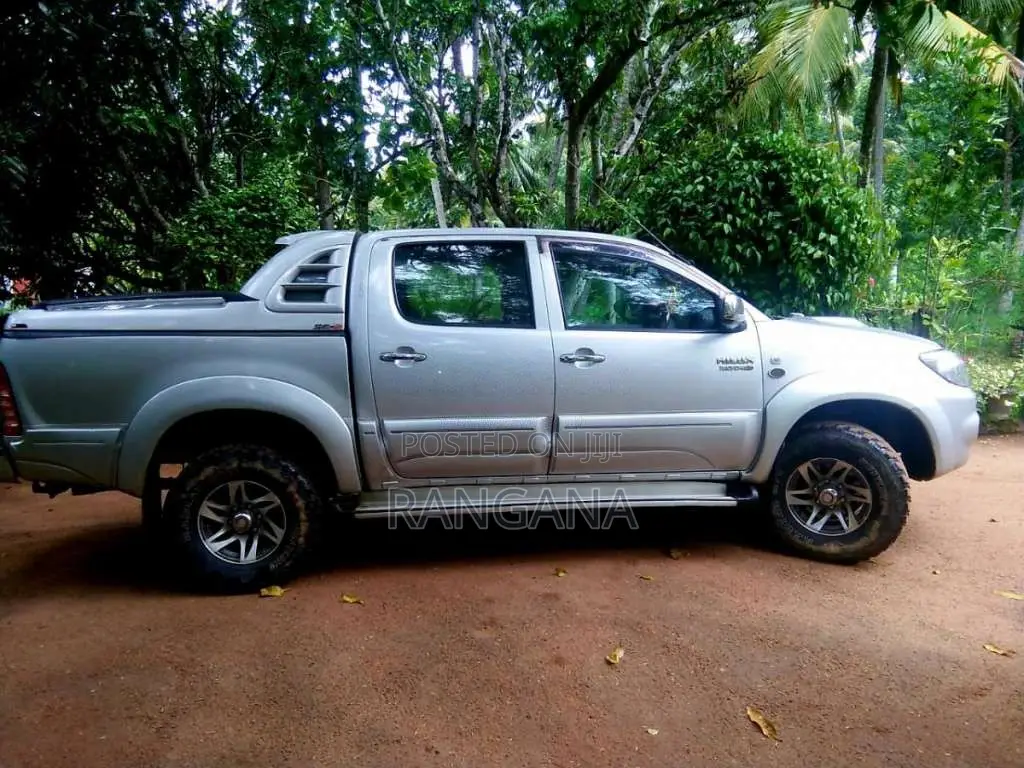 Toyota Hilux Vigo 3L UK 2007 Pickup (Used)