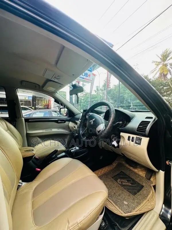 Mitsubishi MONTERO SPORT 2012 Pickup (Used)