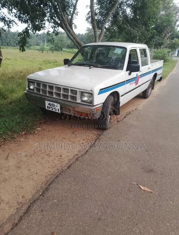 Isuzu Double Cab 1985 Pickup (Used)