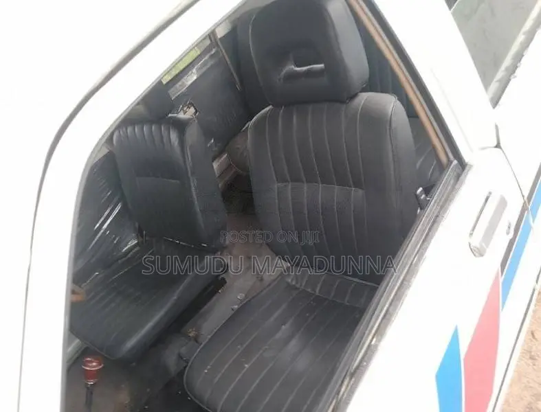 Isuzu Double Cab 1985 Pickup (Used)