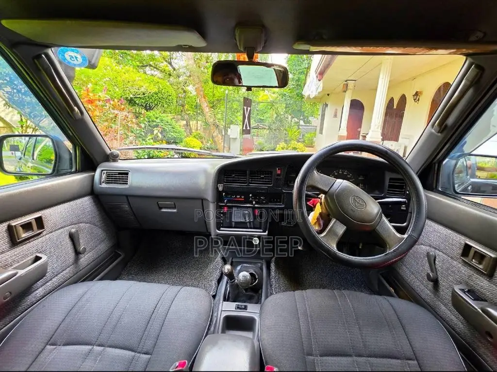 Toyota Hilux 107 1991 Pickup (Used)