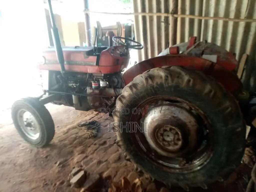 Massey-Ferguson 135 2024 Tractor (Used)
