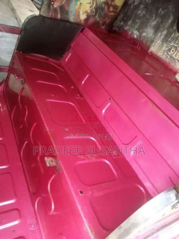 Bajaj 4 Stroke 2013 Three Wheel (Used)
