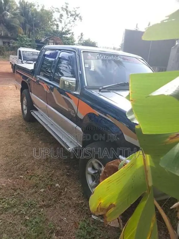 Mitsubishi L200 4X4 2001 Pickup (Used)