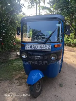 Bajaj 4 stroke 2014 Three Wheel (Used)