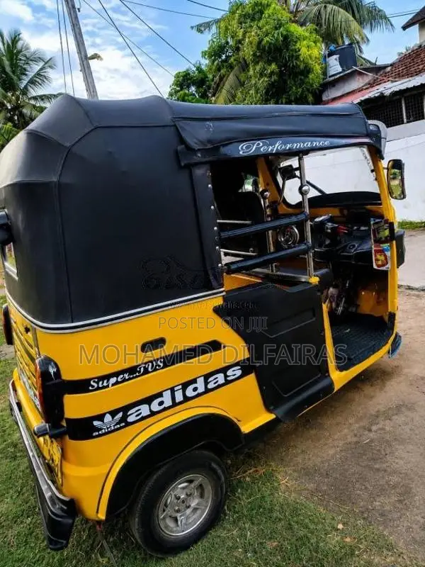 TVS KING 2010 Three Wheel (Used)