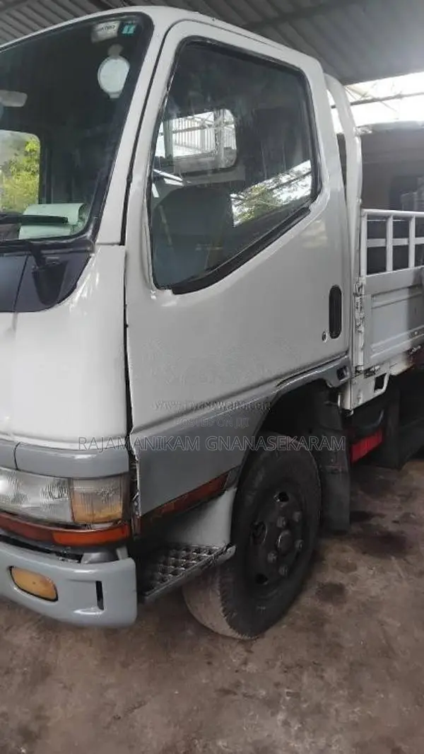 Mitsubishi Canter 1997 Lorry (Used)