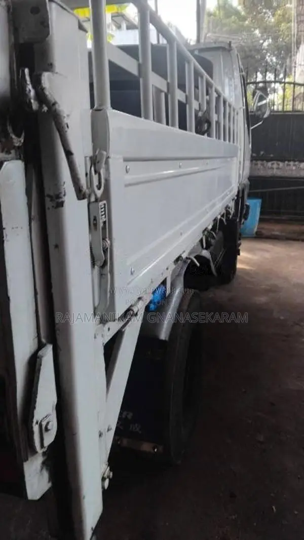 Mitsubishi Canter 1997 Lorry (Used)