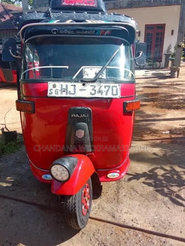 Bajaj 4 Stroke 2004 Three Wheel (Used)