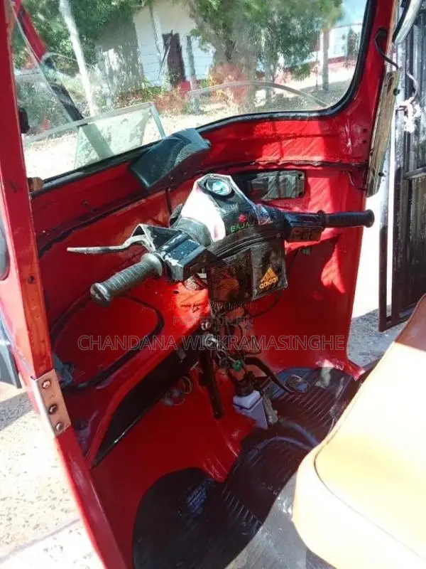 Bajaj 4 Stroke 2004 Three Wheel (Used)
