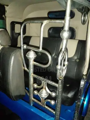 Bajaj 4 Stroke 2015 Three Wheel (Used)