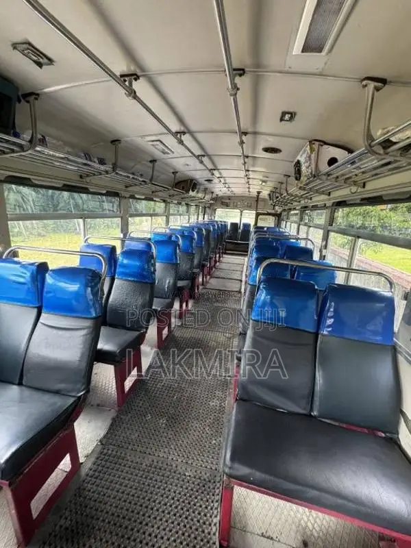 Ashok-Leyland Hino Power 2006 Bus (Used)