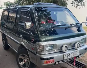 Nissan Vannat 2005 Van (Used)