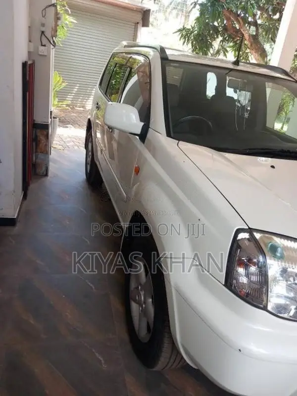 Nissan X-Trail 2000 SUV (Used)