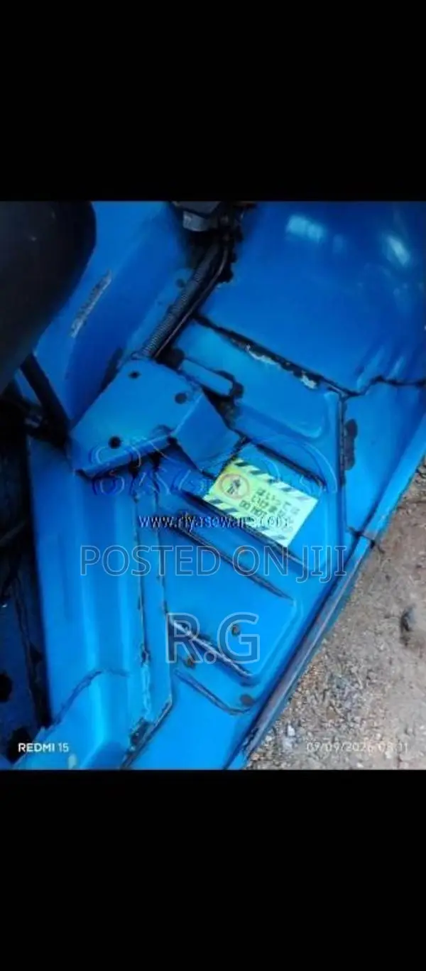 Bajaj 2 stroke 2004 Three Wheel (Used)