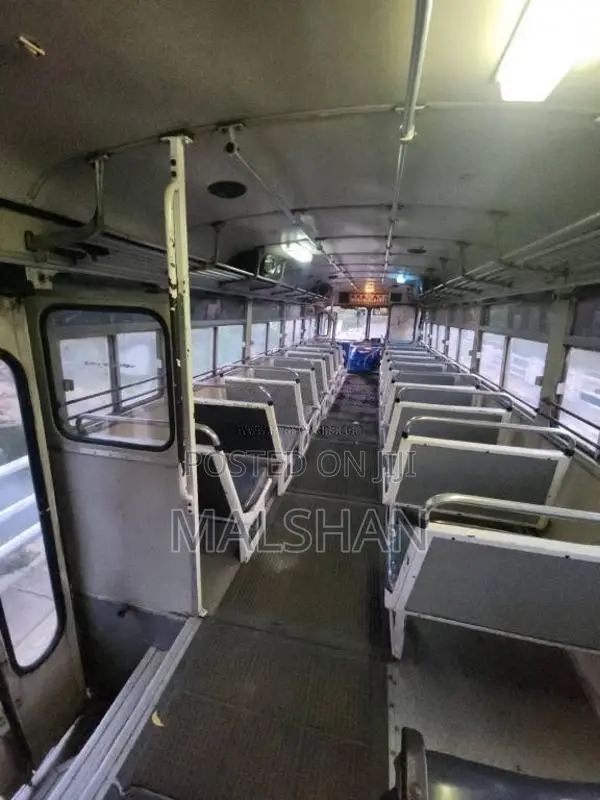 Ashok-Leyland Leyland 2005 Bus (Used)