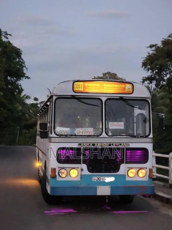 Ashok-Leyland Leyland 2005 Bus (Used)