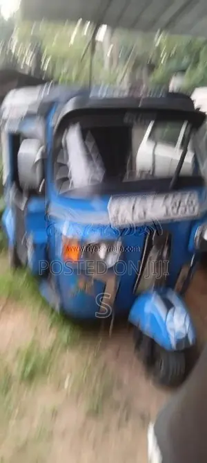 Bajaj RE 2011 Three Wheel (Used)