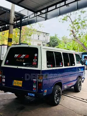 Toyota HIACE 1989 Van (Used)