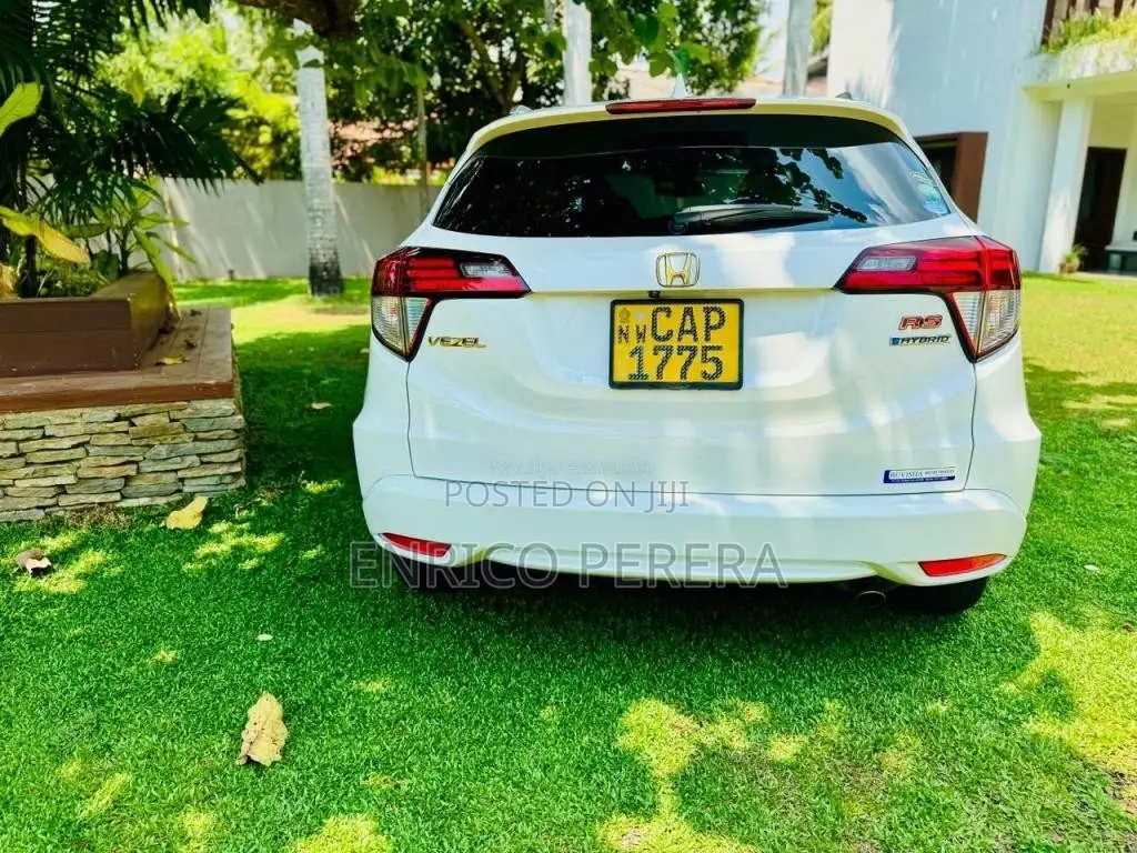 Honda Vezel 2016 SUV (Used)