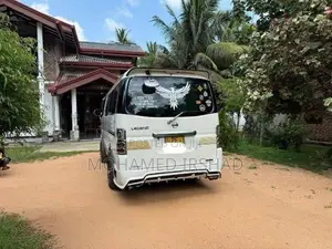 Nissan VWE25 2007 Van (Used)