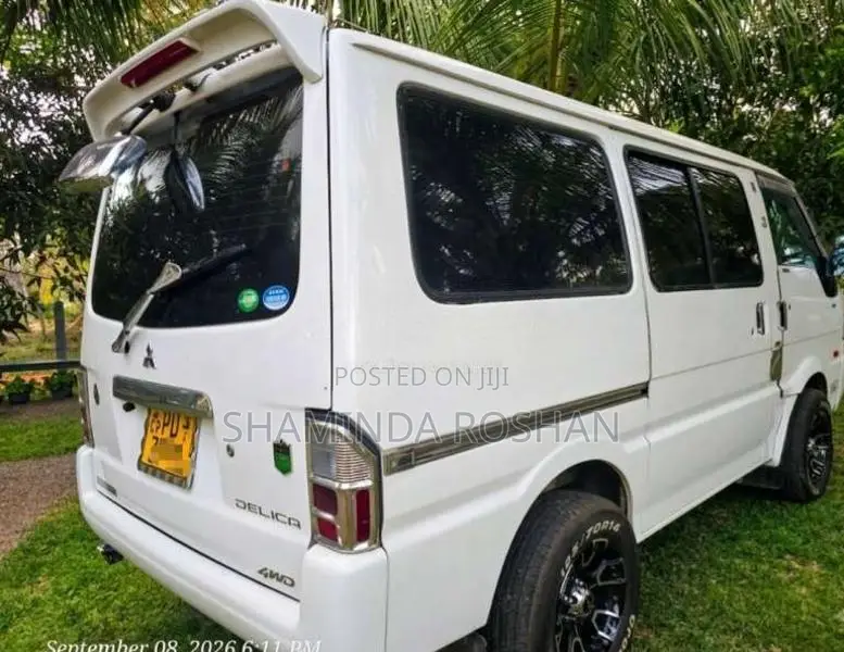Mitsubishi Bongo Vanette Lion Face 2007 Van (Used)