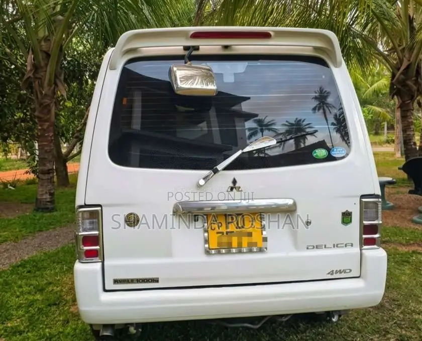 Mitsubishi Bongo Vanette Lion Face 2007 Van (Used)