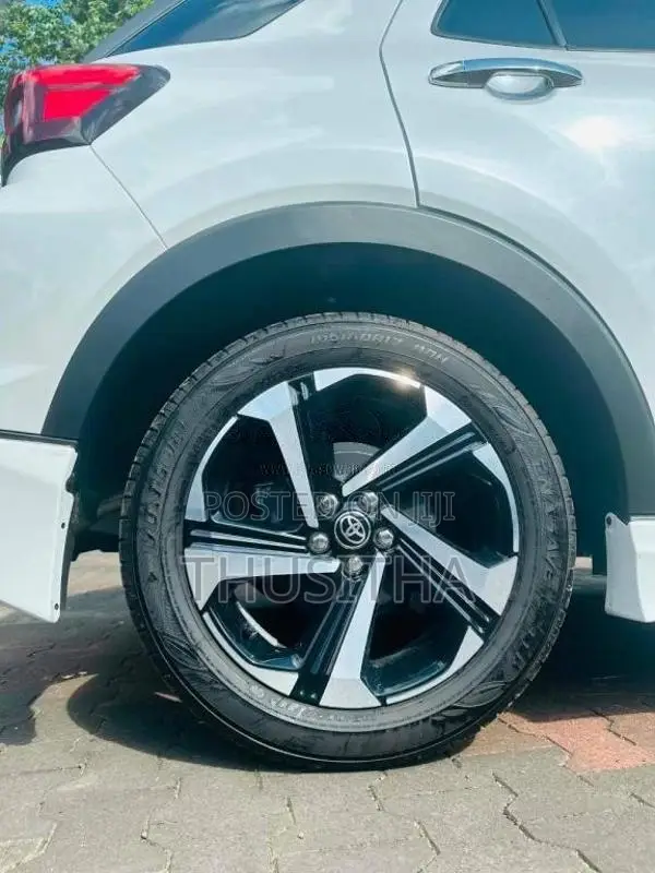 Toyota Raize 2025 SUV Brand New