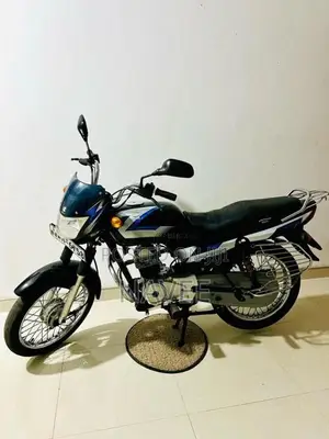 Bajaj CT-100 2011 Motorbike (Used)