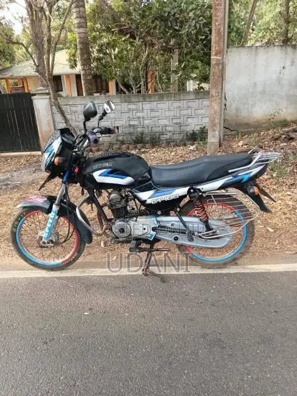 Bajaj CT-100 2012 Motorbike (Used)