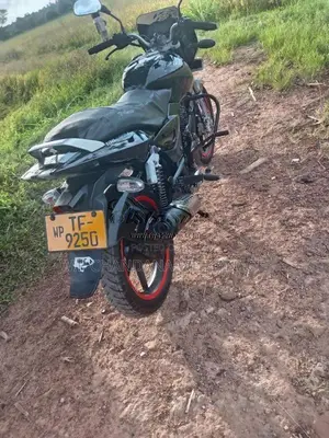 Bajaj Pulsar 2006 Motorbike (Used)
