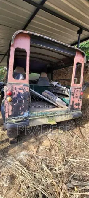 Land-Rover Defender 1974 SUV (Used)